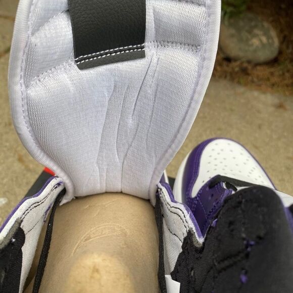 Air Jordan 1 Retro High OG Court Purple Size 8.5 Mens. 555088-500 - Picture 2 of 7